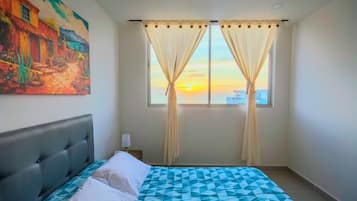 2 chambres, fer et planche Ă repasser, Wi-Fi, draps fournis