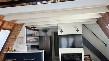 Televisor intel·ligent i llar de foc