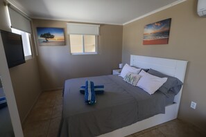 1 Schlafzimmer, Bügeleisen/Bügelbrett, kostenloses WLAN, Bettwäsche
