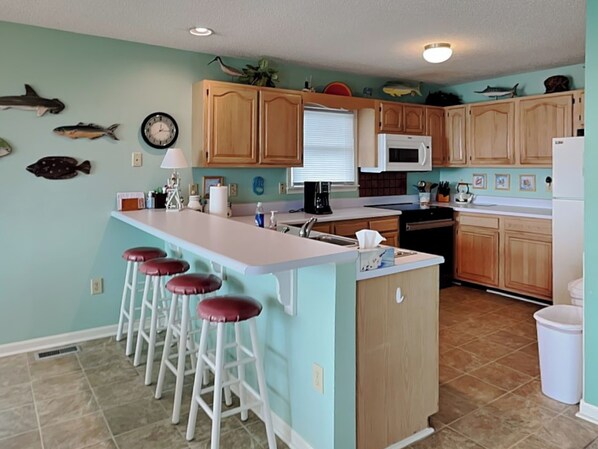 Studio (4 Bedrooms) | Property amenity - Back A Bit by Topsail Realty (Holly Ridge)