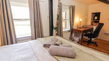 3 bedrooms, individually decorated, individually furnished, free WiFi