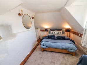 3 bedrooms, individually decorated, individually furnished, free WiFi