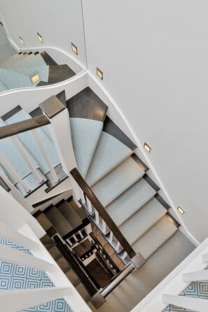 5 bedrooms