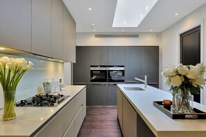 Maison, fumeurs | 5 chambres
