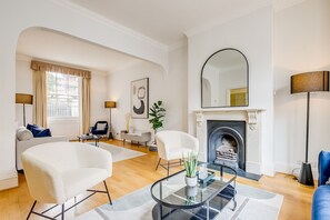 House, Smoking | 4 bedrooms - Belgravia - Charming Spacious 4 Bed Home for 9 (London)
