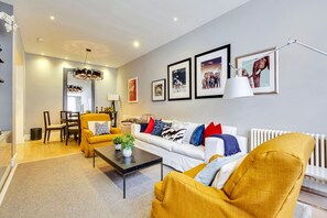 Maison, fumeur | 4 chambres
