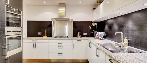 House, Smoking | 4 bedrooms