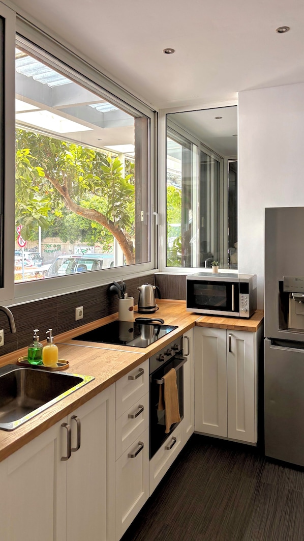 Microwave, oven, stovetop, dishwasher