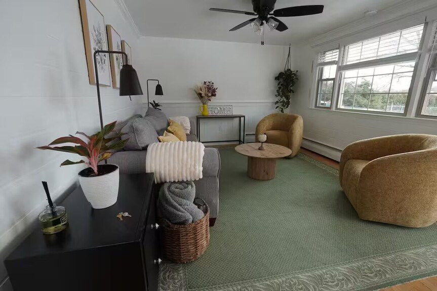Clean, Bright & Private Whole House 4 You. Safe, Centrally Located, Garage - Middletown, CT