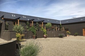 Room - Lavender - Barn Conversion - Blossom Farm (Haverfordwest)