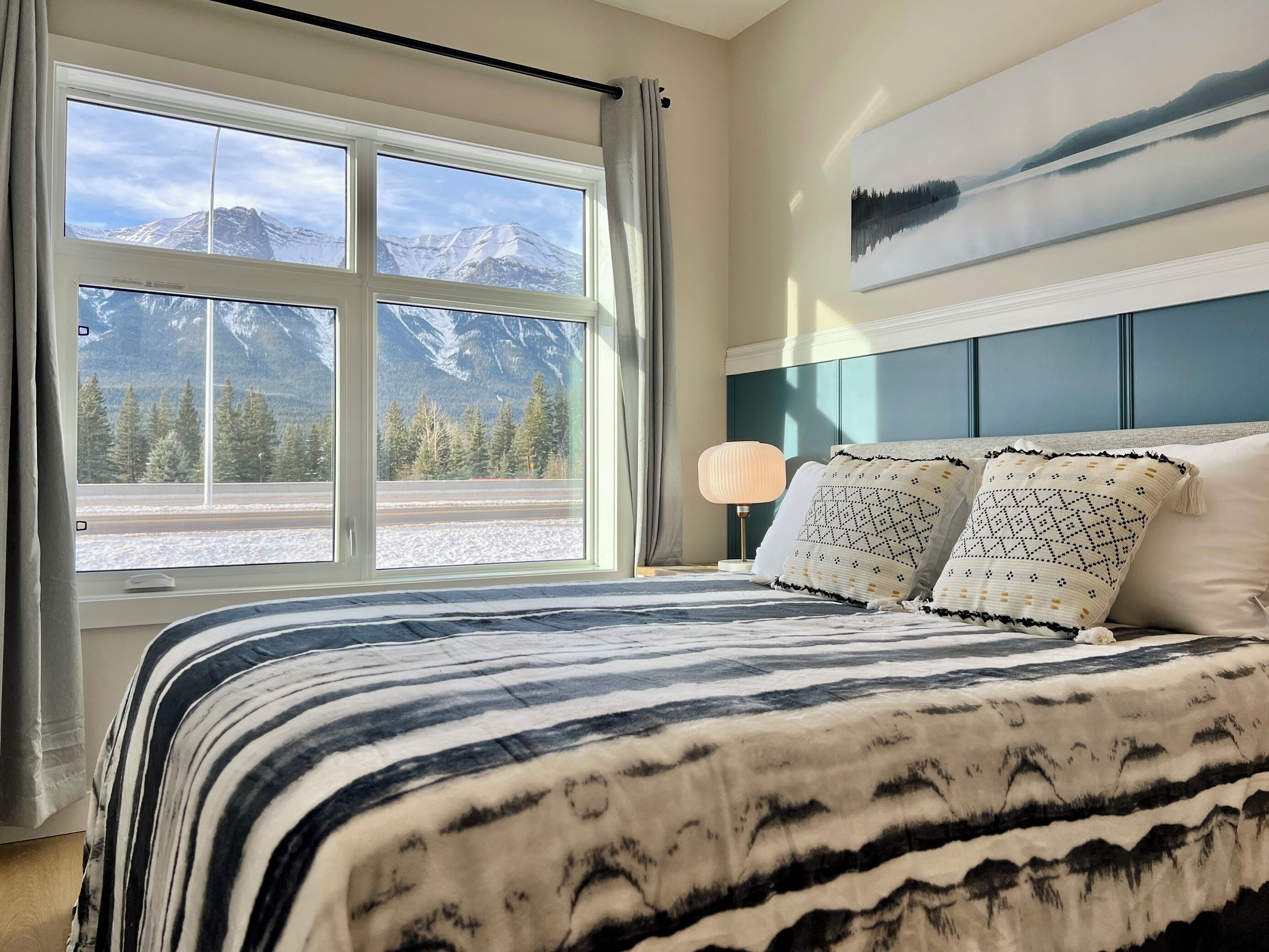 5 Schlafzimmer, Schreibtisch, Bügeleisen/Bügelbrett, Reisekinderbett