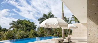 Spacious 6-bedroom villa in charming Casa De Campo with Full Staff