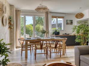 Dining - Villa Indonésie - Domaine Le Sherwood (Notre-Dame-de-Monts)