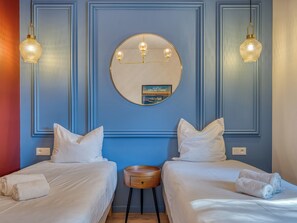 3 habitaciones, tabla de planchar con plancha, cuna de viaje y wifi