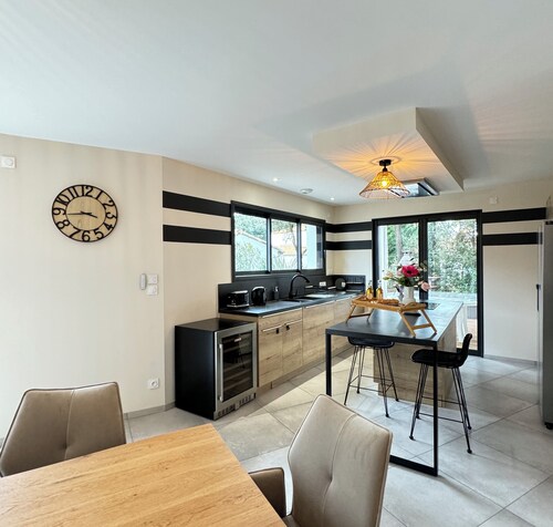 La Villa Pinède, avec SPA, à 5 minutes de la mer