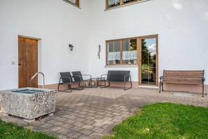 Terrace/patio - Spacious first floor apartment for the whole family near Buchenberg in Allgäu (Buchenberg)