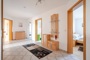 Room - Spacious ground-floor apartment for the whole family near Buchenberg in the Allgäu region (Buchenberg)