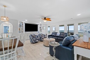 House, Multiple Beds (Our Derby Dunes) | Living area