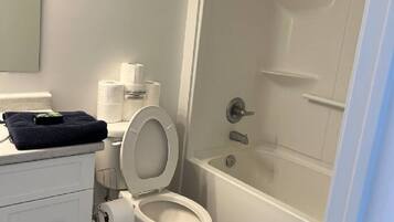 Handdoeken, zeep, toiletpapier