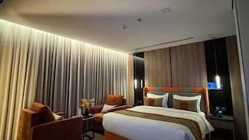 Een kluis op de kamer, een laptopwerkplek, gratis wifi