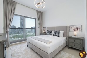Luxury Apartment, City View | Free WiFi - Brand New with Relaxing Pool & Kids Area (Dubai)