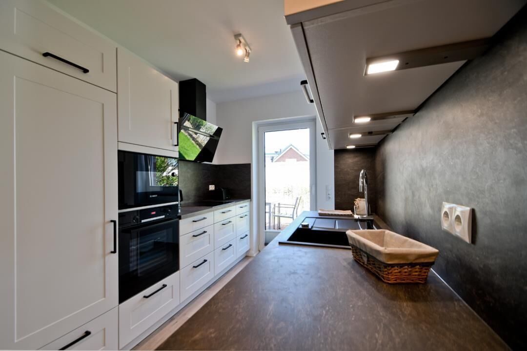 ثلاجة، ميكروويف، فرن، غسالة أطباق