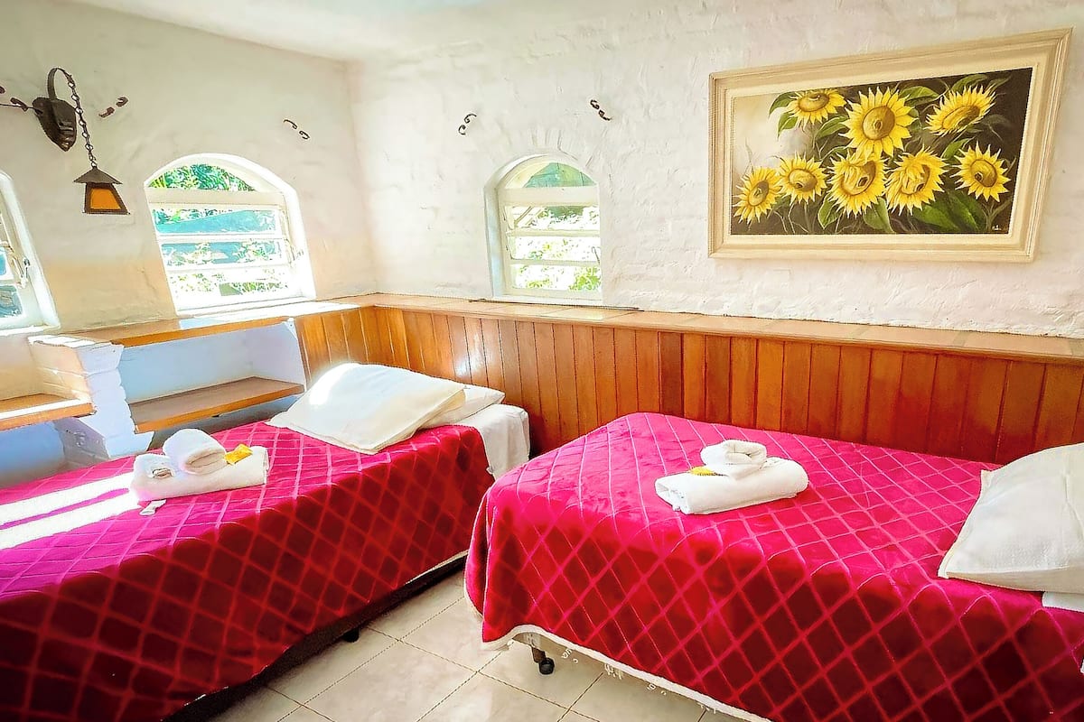 Comfort Chalet | 2 bedrooms, free WiFi, bed sheets