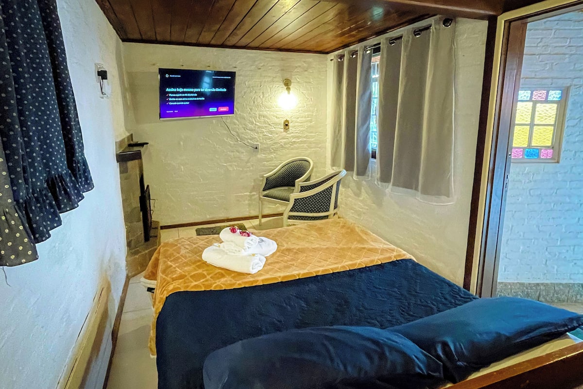 Economy Room | 2 bedrooms, free WiFi, bed sheets