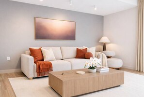 Unclassified image, 5 of 15, button