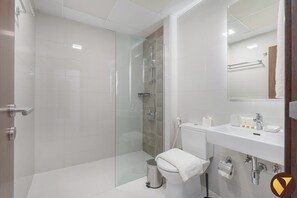 Luxury Apartment, Balcony, City View | Bathroom | Shower, free toiletries, hair dryer, bidet - Jeewar Brand New Relaxing Pool Kids Area (Dubai)