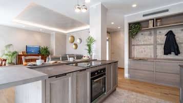 Réfrigérateur, micro-ondes, four, lave-vaisselle