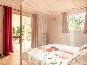 3 chambres, lit parapluie, Wi-Fi, draps fournis