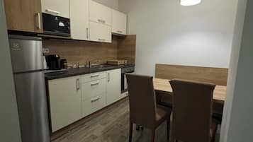 Micro-ondas, fogão, cooktop
