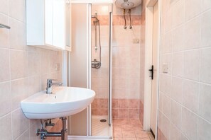 Dusche, Bidet
