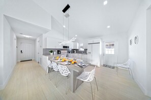 Four, plaque de cuisson, lave-vaisselle