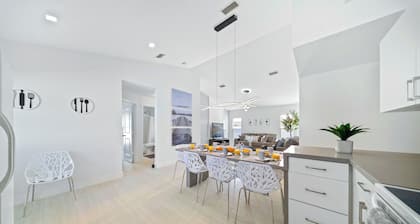 "Refuge with jacuzzi, gazebo, bonfire, 10 minutes from the sea."