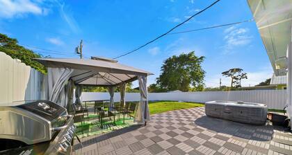 "Refuge with jacuzzi, gazebo, bonfire, 10 minutes from the sea."