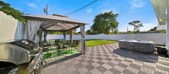 "Refuge with jacuzzi, gazebo, bonfire, 10 minutes from the sea."