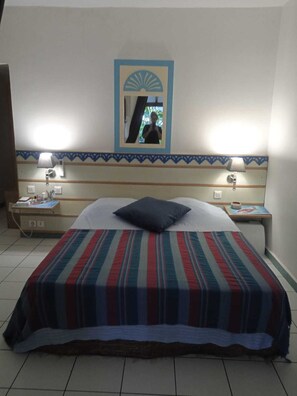 1 室のベッドルーム、WiFi、ベッドシーツ