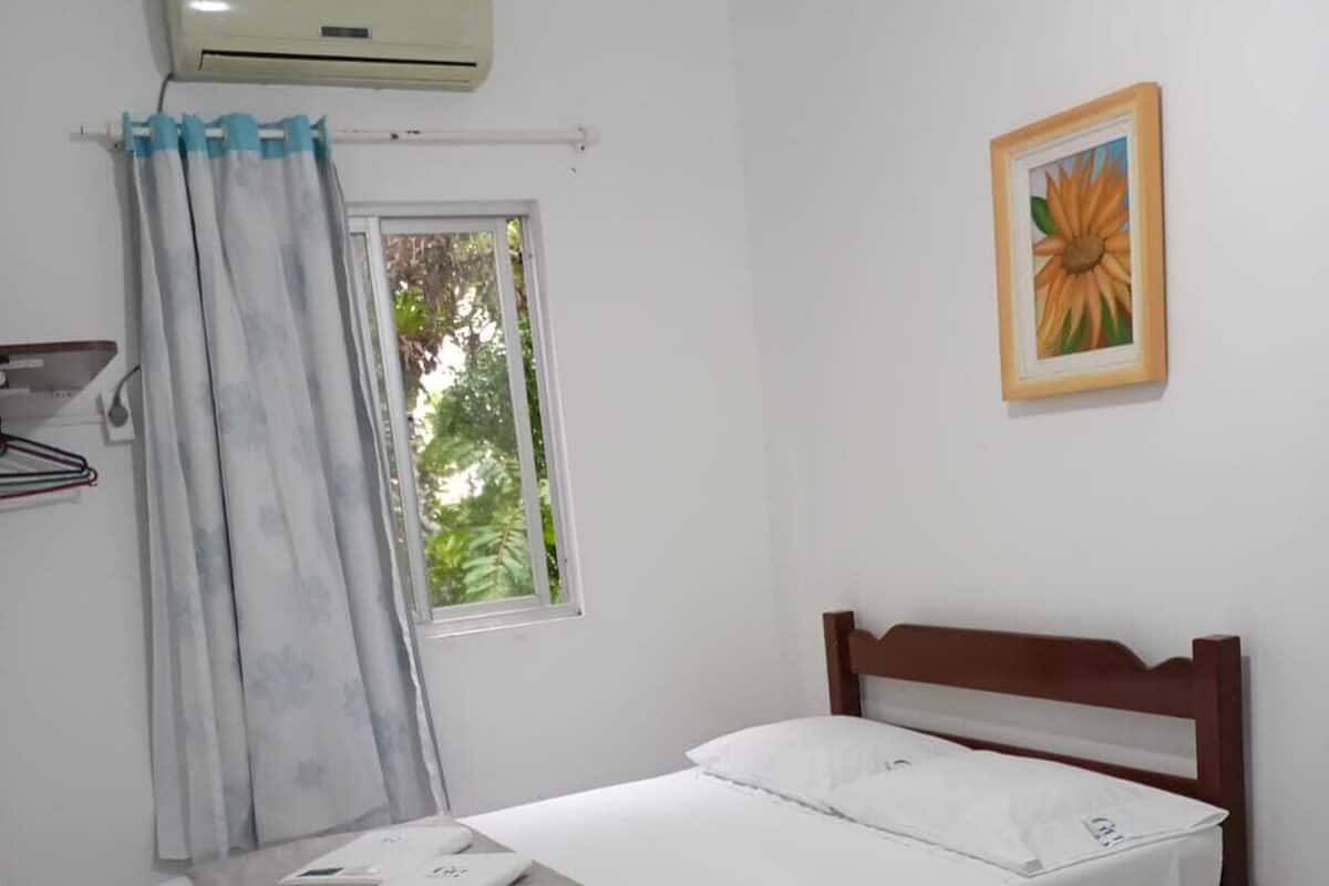 Basic Studio, Lanai, Garden View | Peralatan tempat tidur premium, Wi-fi percuma, cadar katil