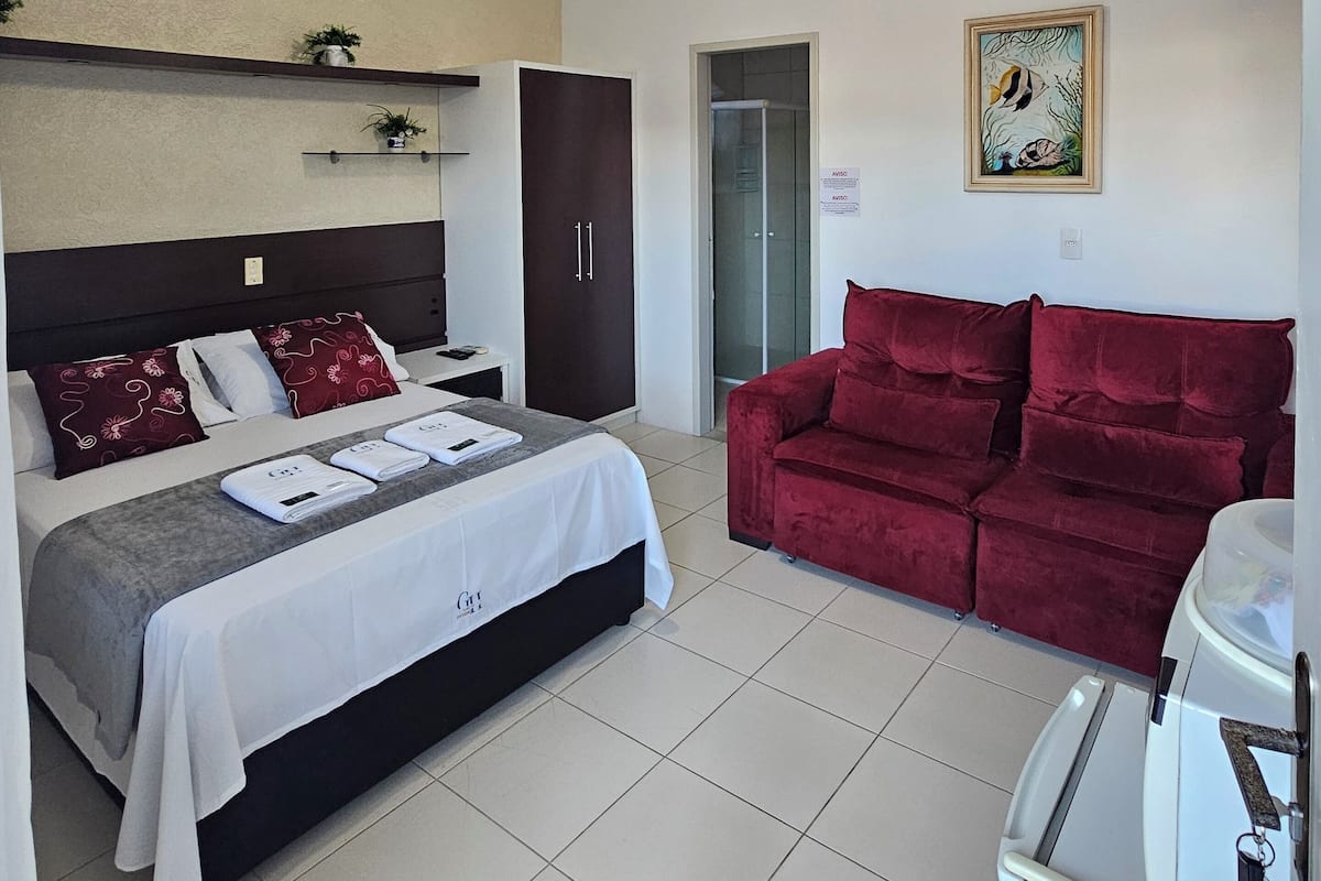 Comfort Suite, Lanai, City View | Peralatan tempat tidur premium, Wi-fi percuma, cadar katil