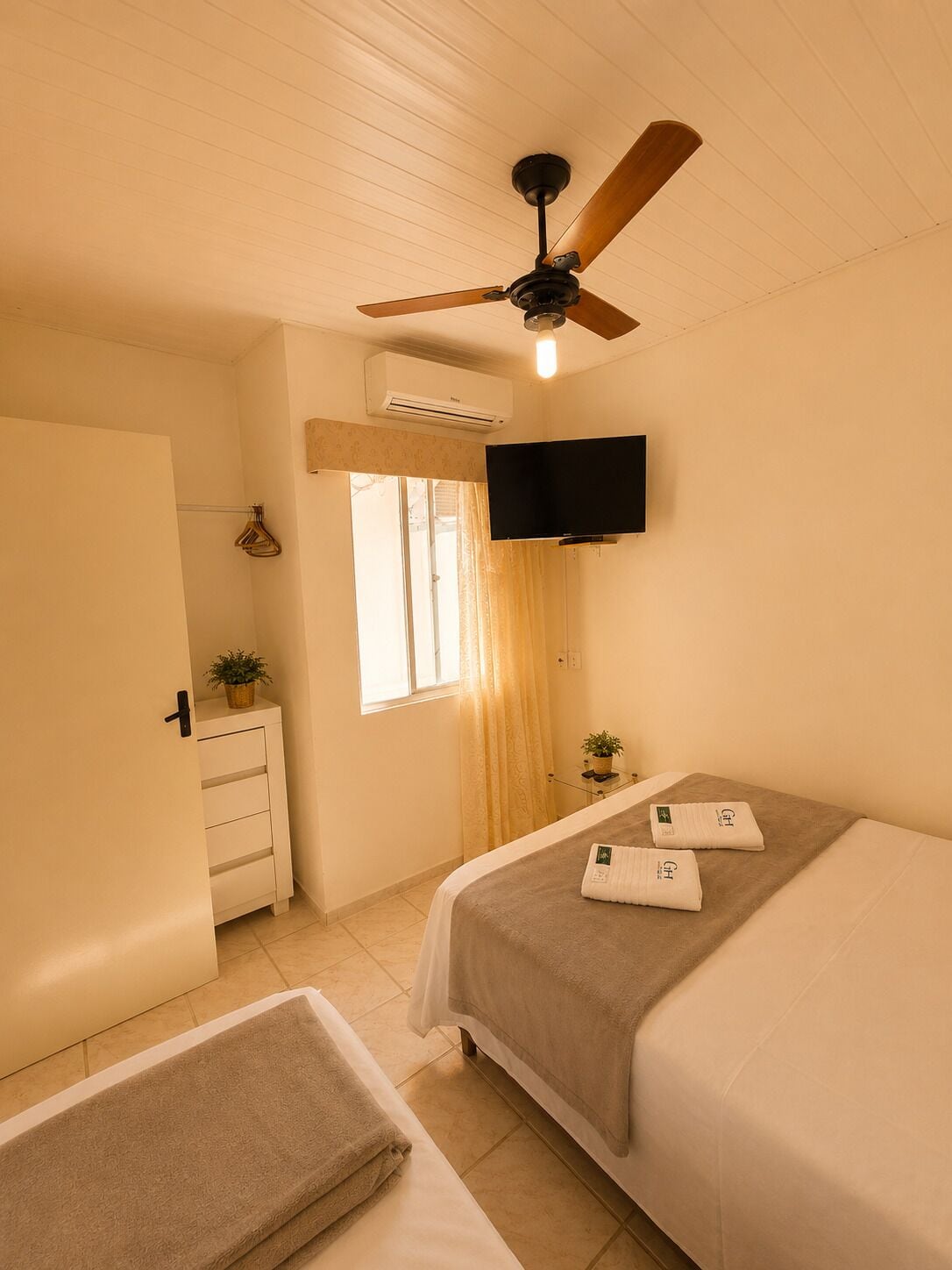 Apartamento básico, 1 habitación, vistas al patio | Ropa de cama de alta calidad, wifi gratis, ropa de cama