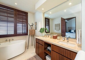 Haartrockner, Handtücher