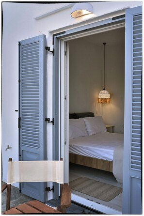 2 bedrooms, in-room safe, iron/ironing board, travel crib