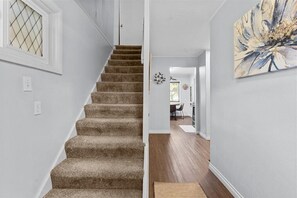 Interior - Charming Downtown Coeur d'Alene 2-bedroom Home (Coeur d'Alene)