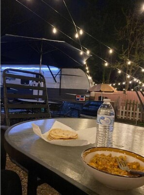 Outdoor dining