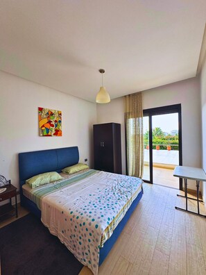 4 Schlafzimmer, Bügeleisen/Bügelbrett, Reisekinderbett, kostenloses WLAN