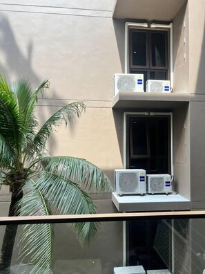 ห้องสวีท | วิวสนามหญ้า