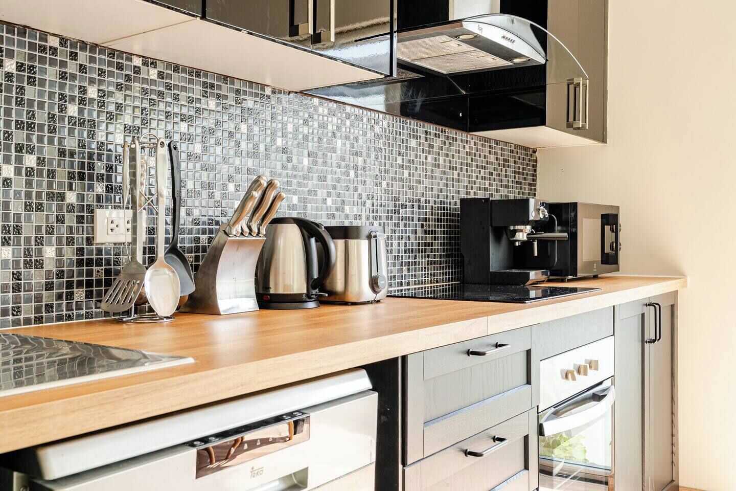 Vila standard | 2 quartos, cofres nos quartos, Wi-Fi de cortesia, roupa de cama