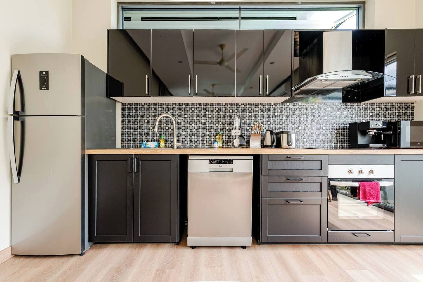 Standard Villa | Private kitchen | Full-size fridge, microwave, stovetop, toaster